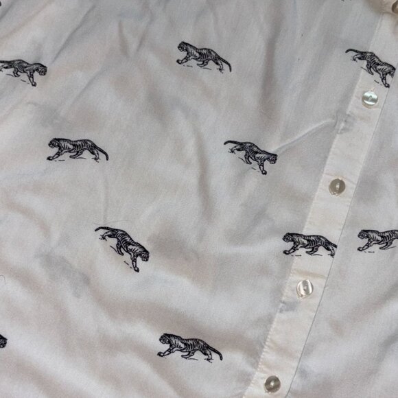 Jane + Delancey Womens Button Front Blouse W/ Tigers-White-Size M-GUC - Picture 2 of 6